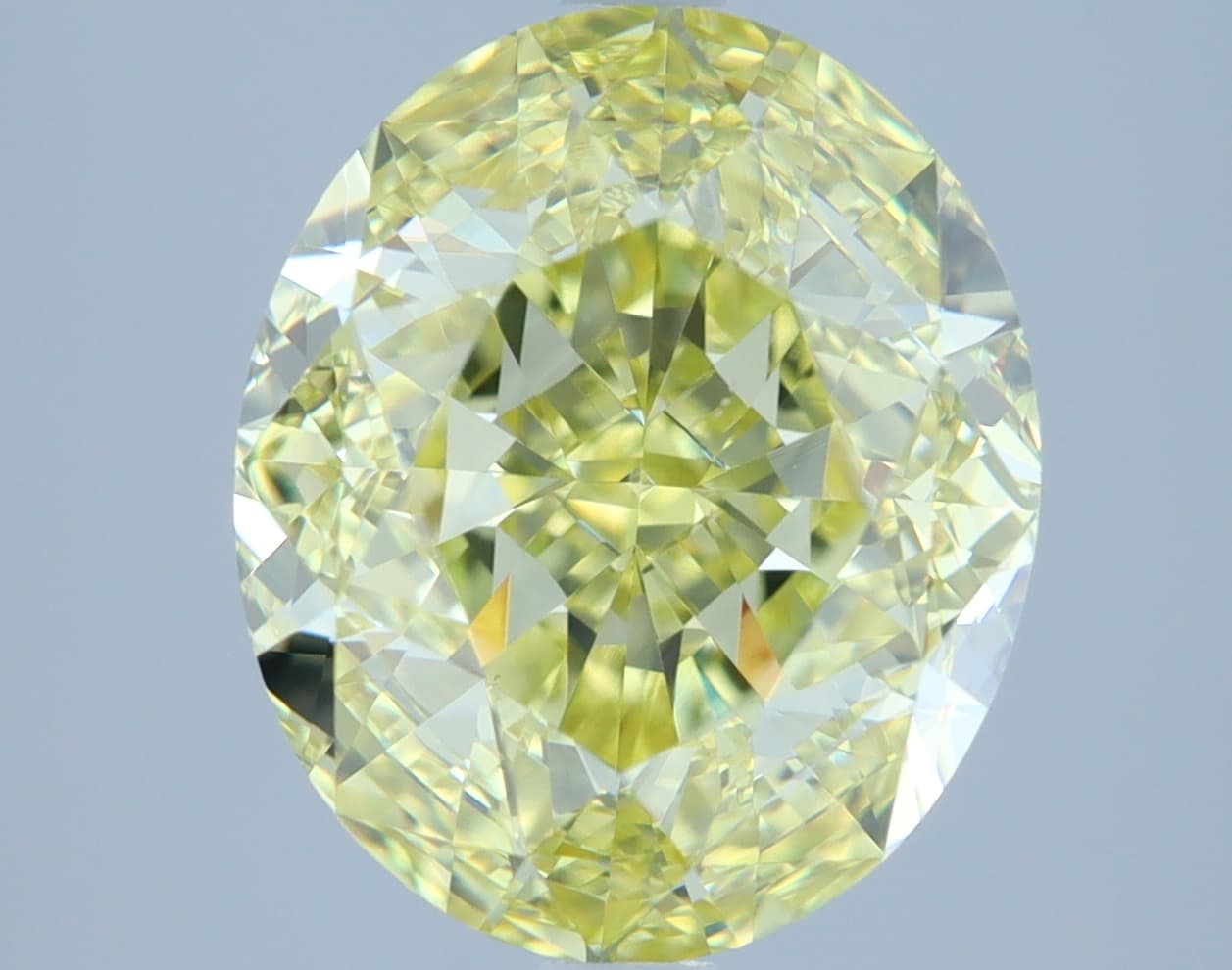 5.22 ct Oval, Fancy Yellow VS2