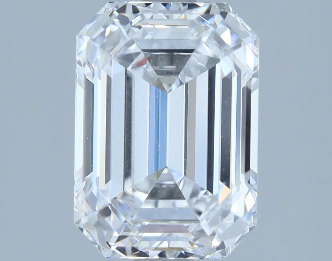 2.15 ct Emerald, D IF