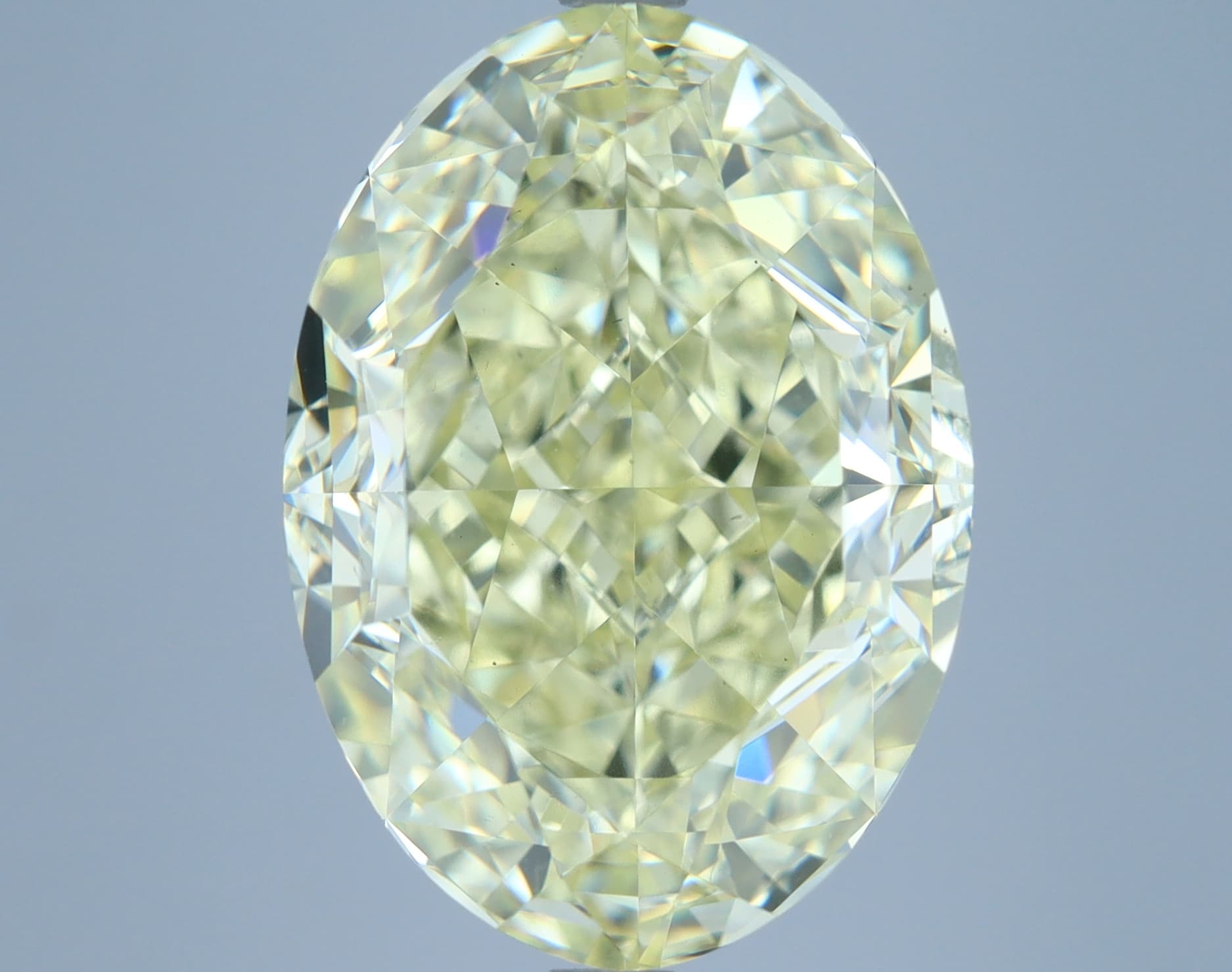 10.28 ct Oval, Fancy Light Yellow VS2